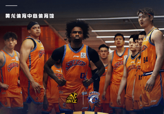CBA总决赛动态速递！洛夫顿未参加踩场训练，王哲林盼望拿下比赛，孙铭徽盼触底反弹